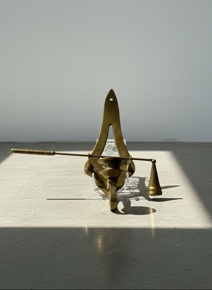 Antique-Style Brass Counterbalanced Candleholder with Integrated Swinging Snuffer