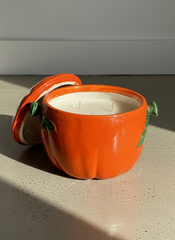 Harvest Tomato Candle – Festive Ceramic Centerpiece