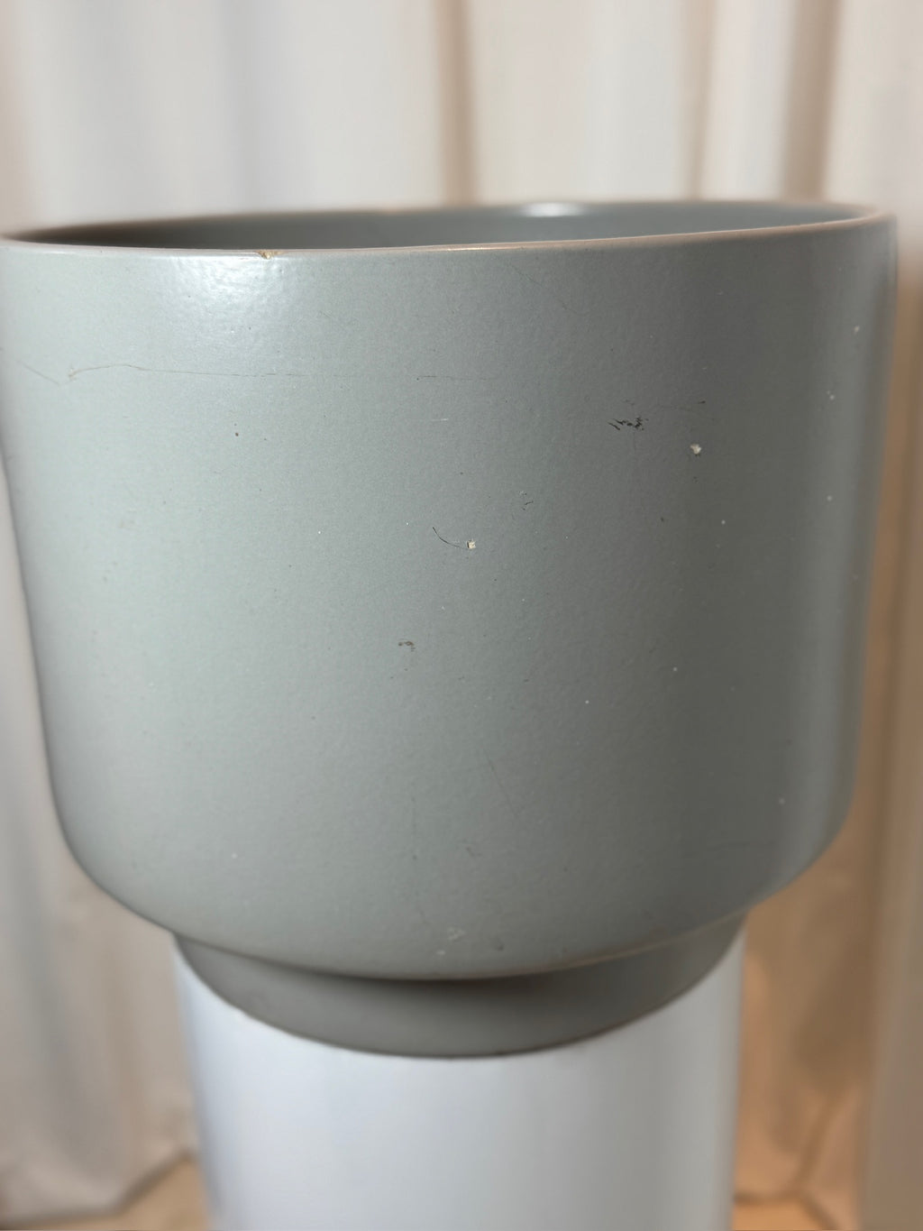Vintage Mid-Century Ceramic Planter – Styled After Gainey, No Drainage Hole