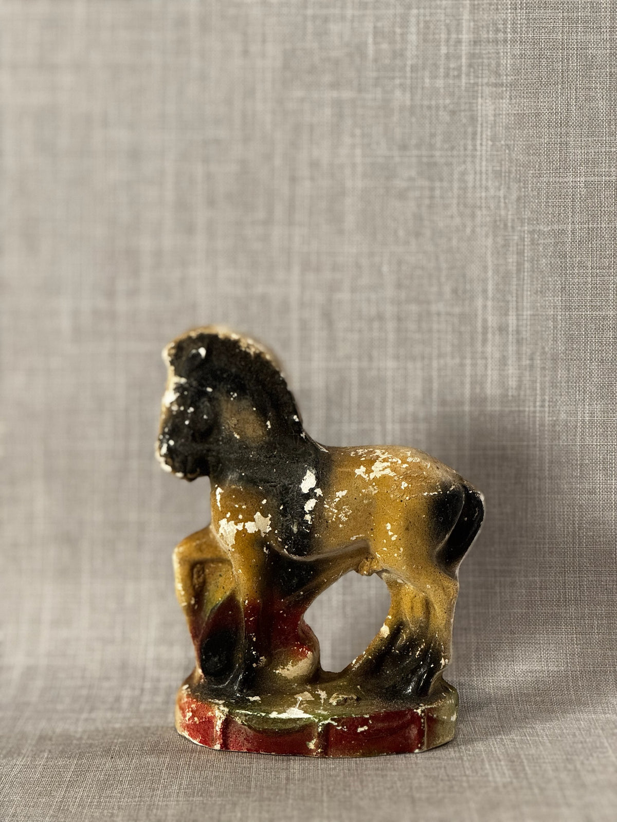 Pair of Antique Hand-Painted Chalkware Horse Figurines – Early 20th-Century Folk Art Sculptures