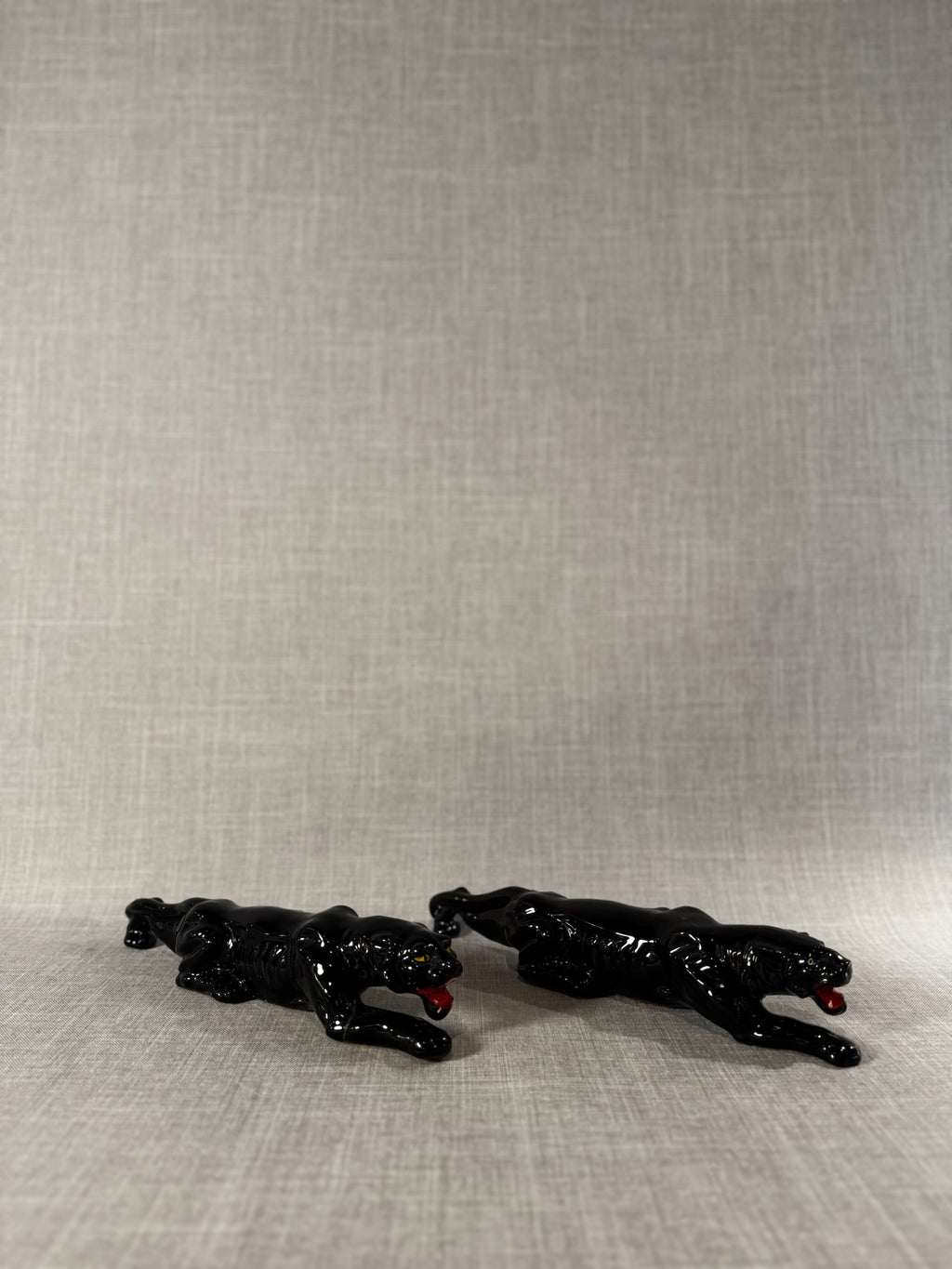 Mid-Century Gloss Black Ceramic Panther Figurine – Striking Retro Hollywood Regency Decor