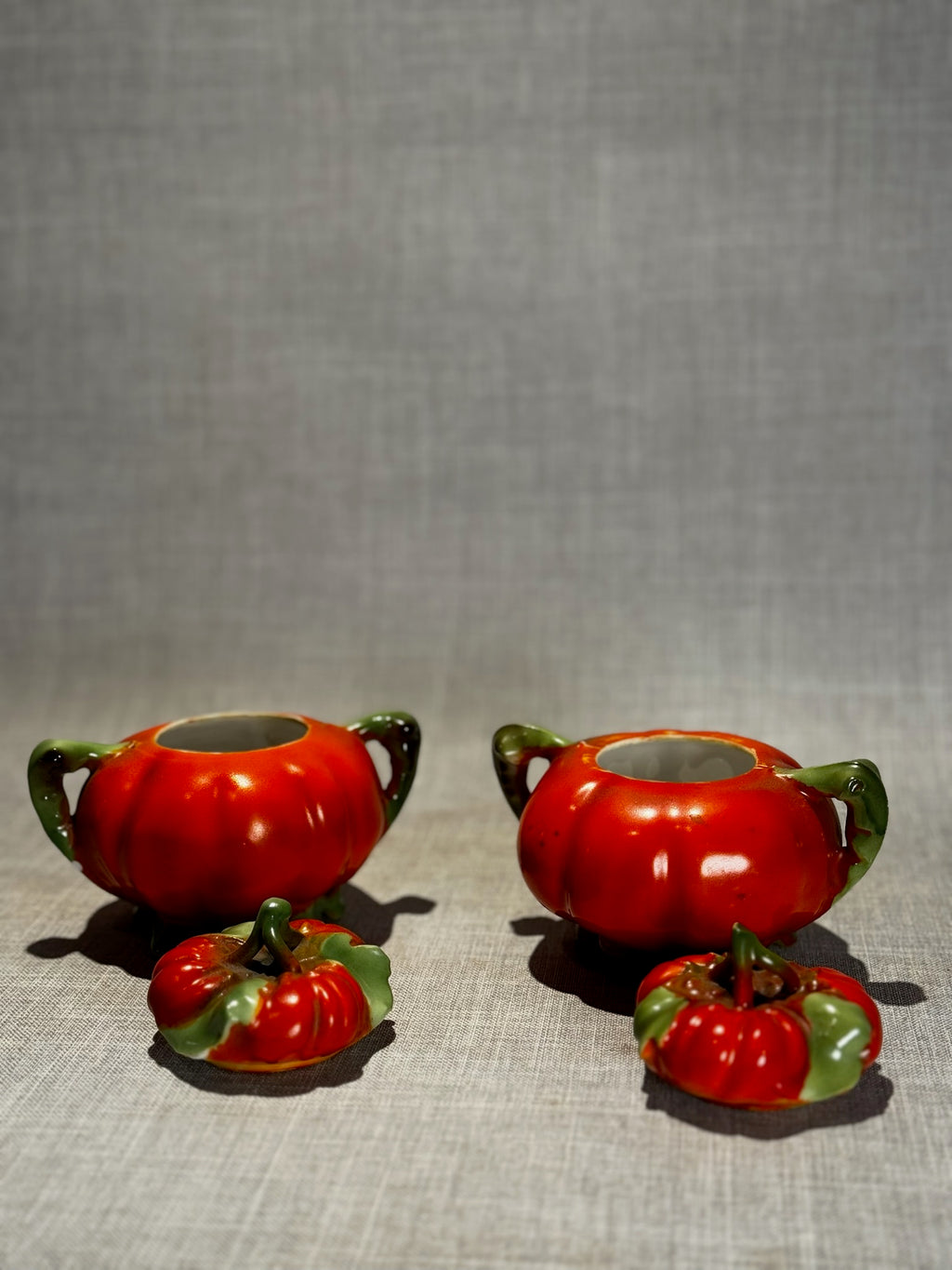 collectible Royal Bayreuth tomato bowls