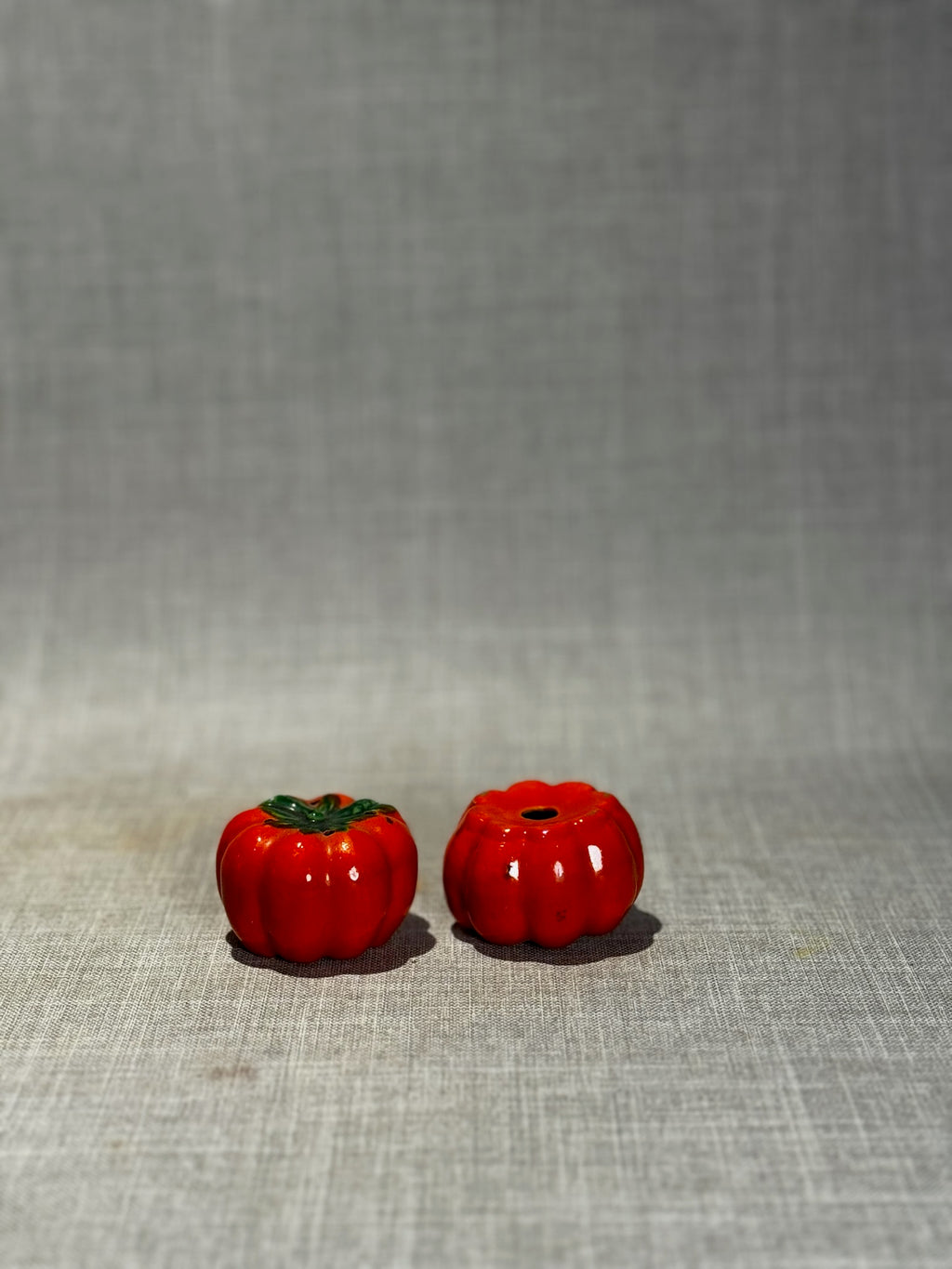 tomato shaped ceramic shaker set decorative ceramic kitchenware vintage