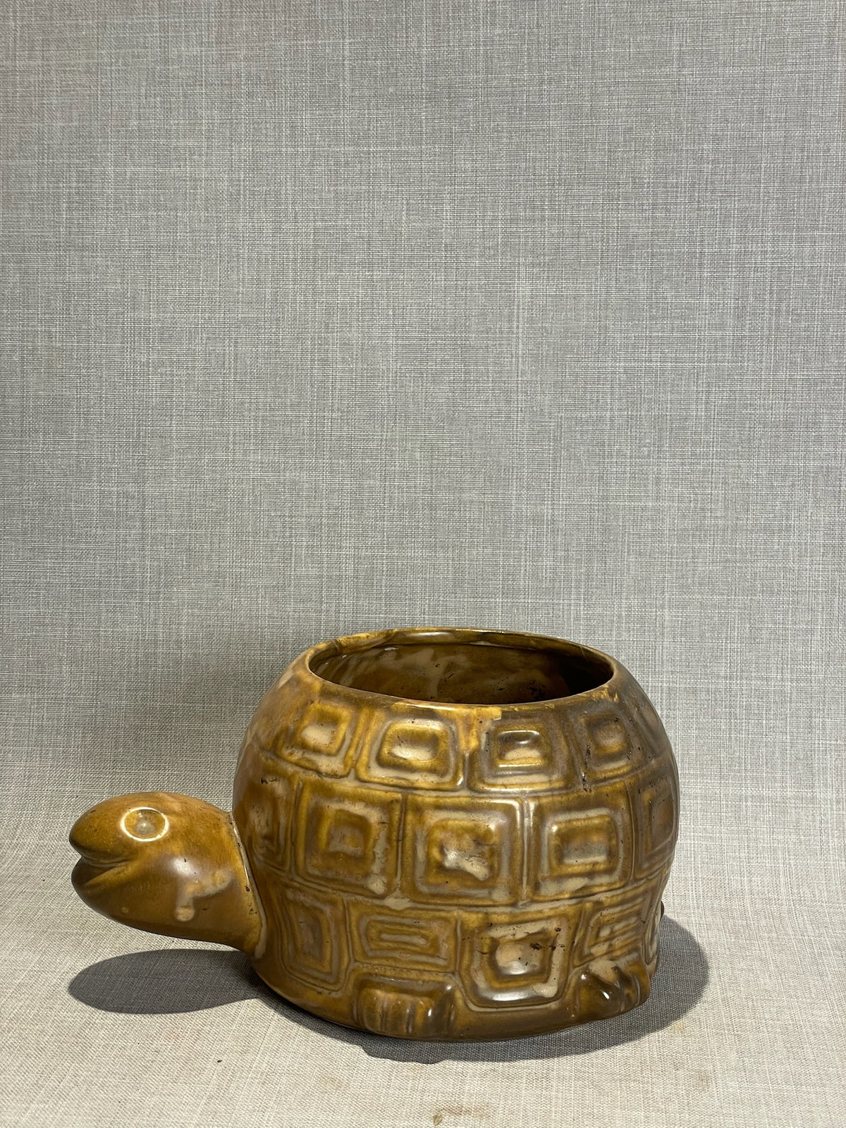 Mid-Century Glazed Ceramic Turtle Planter Pot – Handcrafted Earth-Tone Novelty Vessel