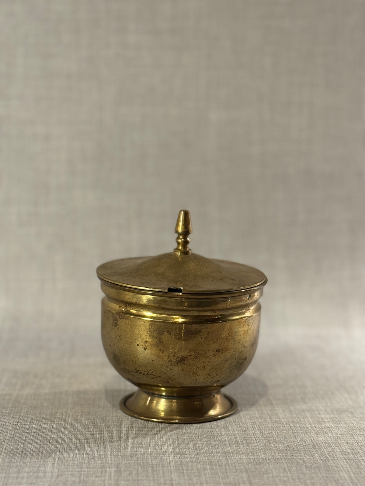 Antique Brass Footed Lidded Bowl with Finial Handle – Patinated Decorative Vessel