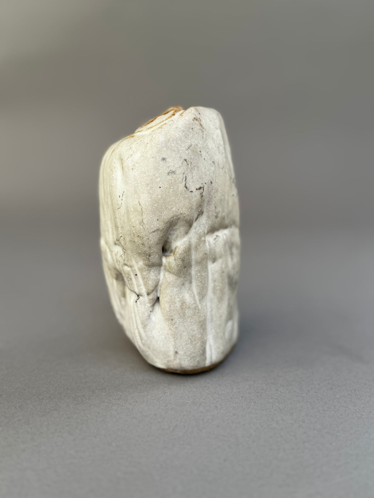 Organic Modern Ceramic Bud Vase – Sculptural Handbuilt Studio Pottery with 3-Hole Top and Earthy Textured Glaze - hommes + gardens estudio.