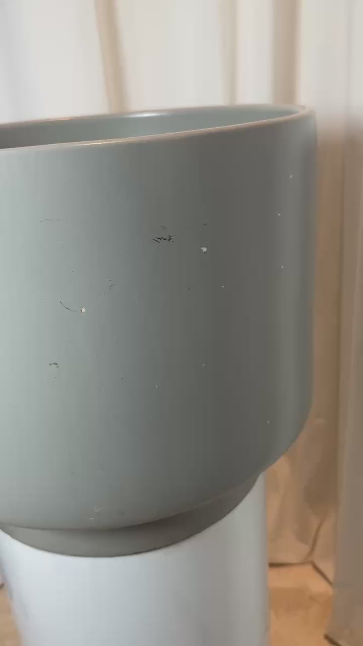 Vintage Mid-Century Ceramic Planter – Styled After Gainey, No Drainage Hole